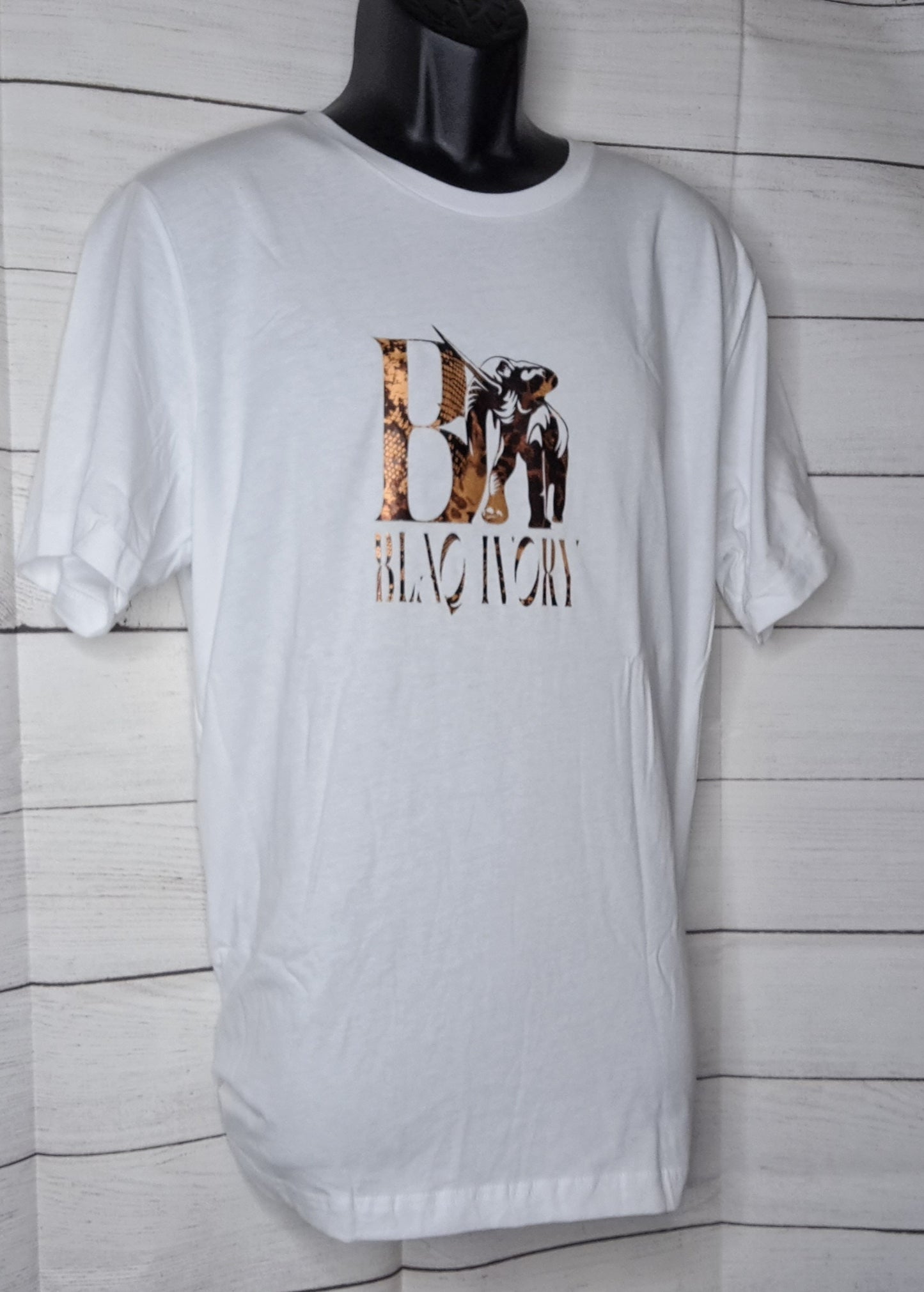 BLAQ IVORY (Snake-Style-Design) Unisex T-Shirt